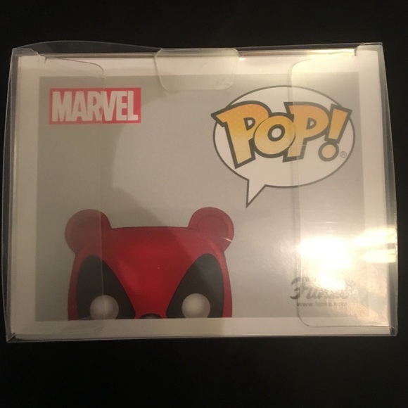 Pandapool Deadpool funko pop. NIB + pop protector - Picture 4 of 7
